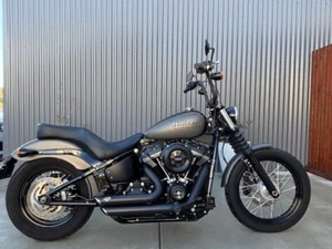Harley Davidson Street Bob 107 - Picture 1 of 7