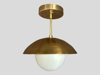 Lámpara de latón de montaje semi-al ras Sasco, acabados personalizados Foto 1 de 4