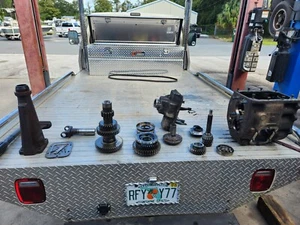 FORD F150 F250 F350 TRUCK NP 435 4 SPEED MANUAL TRANSMISSION Parts Np435 - Picture 1 of 12