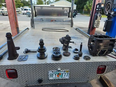 FORD F150 F250 F350 TRUCK NP 435 4 SPEED MANUAL TRANSMISSION Parts Np435 - Image 1 of 4