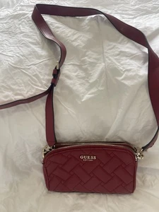 Guess Crossbody - Picture 1 of 7