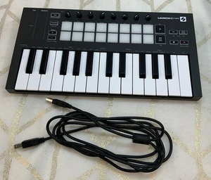 Novation Launchkey Mini MK3 Controller MIDI - Testato/Funzionante - Foto 1 di 4