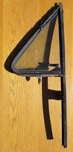 Wing Vent Window Driver 1980-86 Ford Truck Bronco F150 F350 1986 80 81 82 1986 - Picture 1 of 24