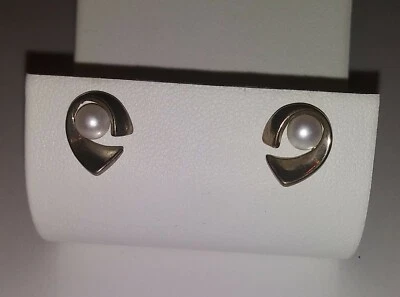 Chateau D'argent Sterling Silver and Pearl Post Stud Earrings Vintage - Image 1 of 4