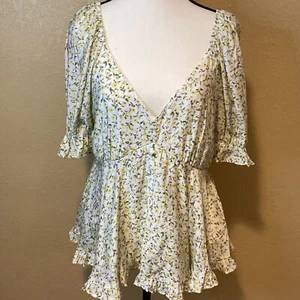 Blu Pepper Ditsy Floral Print Short Sleeve Button Front Peplum Top Size Large - Picture 1 of 7