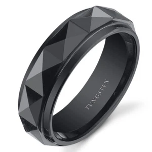 Anillo de banda de boda facetado de tungsteno negro de 7 mm para hombre disponible en tallas 8 a 13 - Imagen 1 de 2