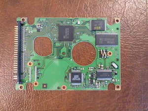 Fujitsu MHS2020AT CA06272-B86200DL 051D-8307 20gb IDE/ATA 2.5" PCB - Picture 1 of 1