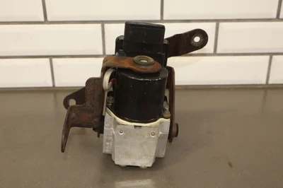 02-04 Ford F-250 Super Duty 4x4 ABS Pump Module Assembly (4 Wheel ABS) - Image 1 of 4