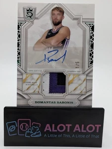 Parche auto verde 1/5 Topps Royalty Domantas Sabonis 2023-24 usado en juegos - Imagen 1 de 6