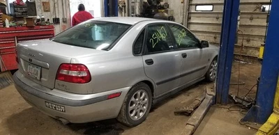 Driver Tail Light Sedan 4 Cylinder VIN V Fits 00-04 VOLVO 40 SERIES 2119313 - Image 1 of 4