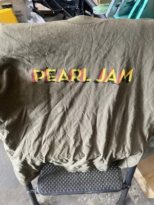 PEARL JAM 2016 North America Official Concert T Shirt Sz Large - Image 1 of 4