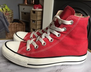 red high top converse