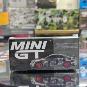 Mini GT #445 Nissan Skyline GTR R34 V-Spec II Digital Camouflage - Picture 1 of 1