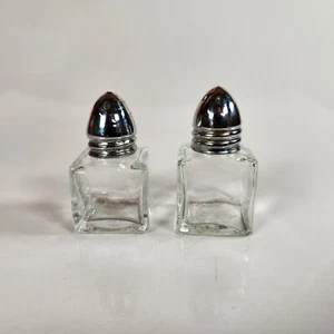 Miniature Glass Salt And Pepper Sharkers Vintage - Picture 1 of 15