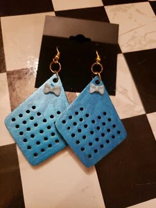 Schöne handgefertigte blaue Diamant Holz Ohrhänger - Bild 1 von 5