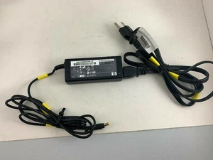 NEW HP AC ADAPTER 18.5V FOR IT USE ONLY DC359A YELLOW TIP - Picture 1 of 3