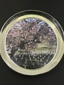 Arlington National Cemetery Cherry Blossoms Glass Paperweight 2006 NEW - Picture 1 of 6