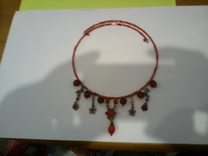 Collana girocollo sfaccettato pietre vetro rosso rubino - Foto 1 di 6