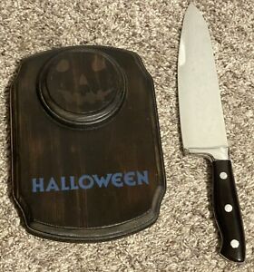 Halloween Michael Myers Wooden Plaque And Trick Or Treat Studios Prop Knife