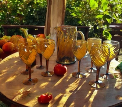 Juego de sangría de vidrio ámbar mexicano soplado a mano vintage remolino óptico Foto 1 de 4