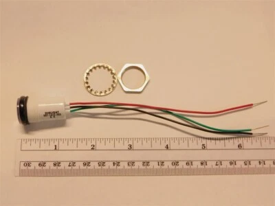 Lámpara Panel LED Bicolor Dialight 557-1412-203 Rojo/Verde 11/16" Impermeable 5V Foto 1 de 3