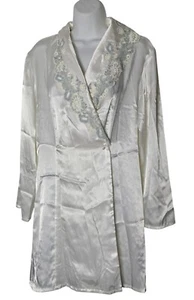 Victoria's Secret Womens Robe Size XS S Ivory Satin Vintage Lace Trim 1990s - Picture 1 of 11
