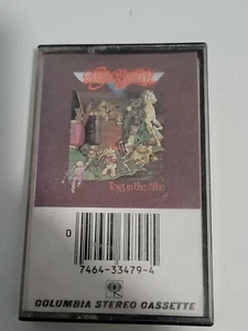 VINTAGE 1975 AEROSMITH TOYS IN THE ATTIC MUSIC CASSETTE TAPE Columbia free ship - Picture 1 of 3