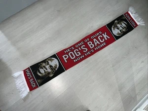 Manchester United Scarf - Picture 1 of 3