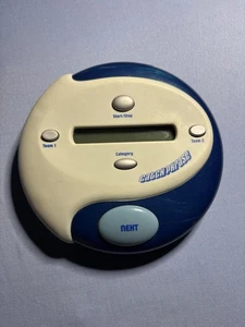 Catch Phrase Electronic Handheld Game Hasbro Party Game TESTED - Foto 1 di 3