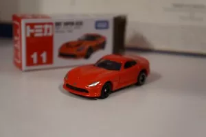 TAKARA TOMY TOMICA - SRT VIPER GTS - ROT - MODELLAUTO IM MASSSTAB 1:64 REF 11 - Bild 1 von 4