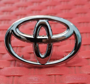 TOYOTA LOGO EMBLEM ORNAMENT STEERING WHEEL FIT FOR TOYOTA TACOMA 4RUNNER TRUCK - Imagen 1 de 7
