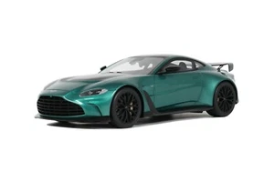 Aston Martin V12 Vantage 2023 A.M. Racing Green 1:18 GT Spirit GT922 • NEU&OVP - Bild 1 von 4