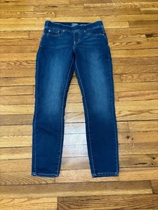 Levi’s Strauss Jeans Womens Size 8M Signature Totally Shaping Pull-On Skinny - Picture 1 of 7