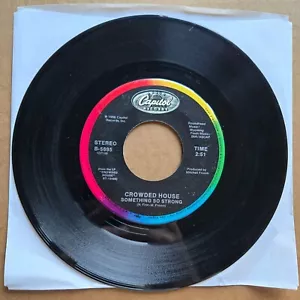 CROWDED HOUSE Something So Strong/I Walk Away 45 7" Record Vinyl Records - Picture 1 of 2