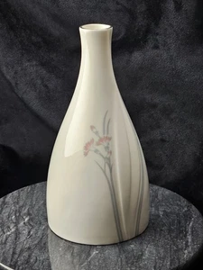 Vintage Royal Doulton Impressions Vase Gerald Gulotta Willow Wisp Carnation 1982 - Picture 1 of 8