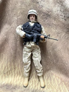 DRAGON 1:6 ACTION FIGURE Modern Soldiers Different Hands - Picture 1 of 2