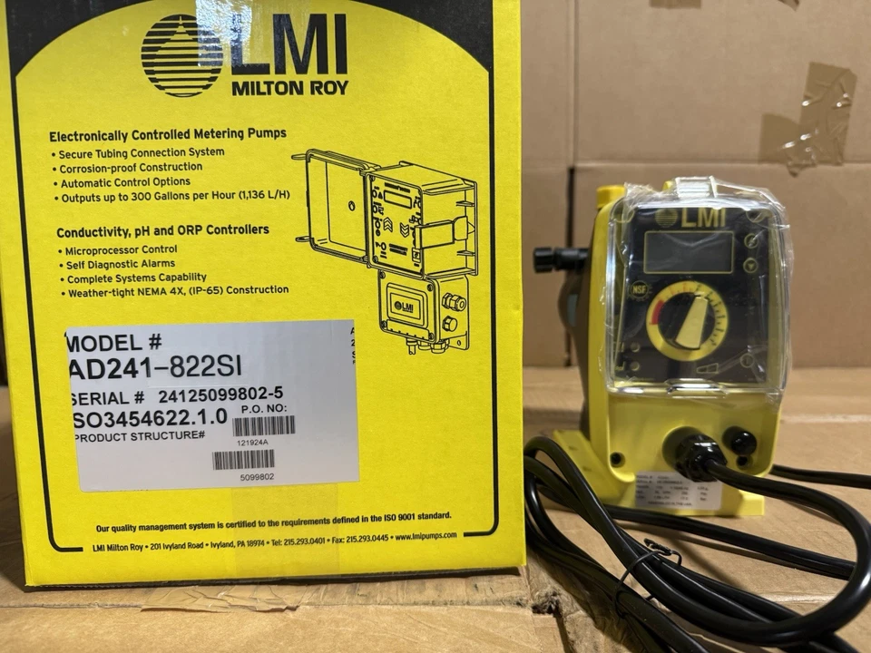 LMI Chemical Metering Pumps AD241-822SI .5 GPH, 250 psi, PVDF, Manual Control - Image 1 of 4