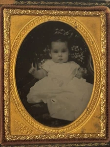 1/9 Plate Antique Ambrotype Of Baby Child Infant With James Cutting 1854 Patent - Picture 1 of 10