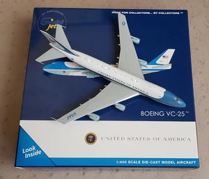 Gemini Jets Boeing 747-200 VC-25A Air Force One 28000 1:400 - Picture 1 of 6
