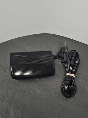 Singer 619494-002 OEM Sewing Machine Foot Control Pedal 95-145 Volts Made in UK - Image 1 of 4