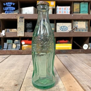 NICE ~ Los Angeles California 1953 Coca Cola Hobbleskirt Soda Bottle w' Cap - Picture 1 of 12