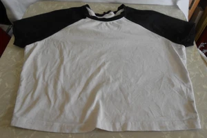 Jr's Black White Daisy Brand Crop Top Gr. L weiß mit schwarzen kurzen Ärmeln - Bild 1 von 6