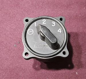 LEWIS ENG. CO. 4 POSITION AIRCRAFT SELECTOR SWITCH TYPE 11S4C 2 1/4" - Picture 1 of 5