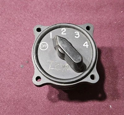 LEWIS ENG. CO. 4 POSITION AIRCRAFT SELECTOR SWITCH TYPE 11S4C  2 1/4" - Image 1 of 4