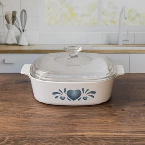 Blue Hearts - Corning Ware - Corelle 2 L (2 Qt) Casserole Dish A-2-B - Picture 1 of 3