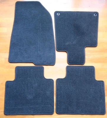 Alfombrillas originales Honda Accord 83600-TVA-A010-NH900L 2018-22  Foto 1 de 4