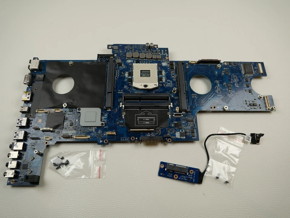 Alienware M18X R2 Hauptplatine Mainboard Motherboard 0GRP9C LA-8321P  - Image 1 of 4
