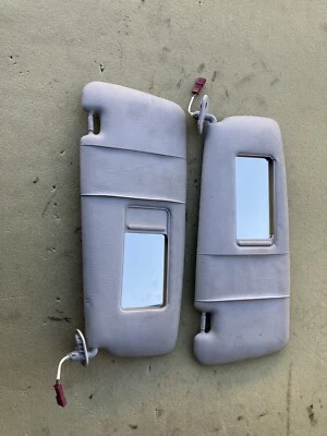 99-06 Bmw E46 325ci 325i 330ci Juego de pares de parasoles izquierdo y derecho gris iluminado  Foto 1 de 4