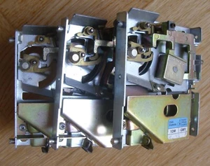 3x Flipper Münzprüfer COIN CONTROLS 1 DM/2Dm/5DM kpl. gt.Zustand f.Pinball 90er - Bild 1 von 3