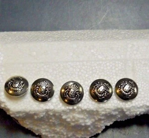 LOTTO VINTAGE 5 BOTTONI EKAINVIENO METALLO STEMMA MILITARE 5/8" TONO ARGENTO - Foto 1 di 8